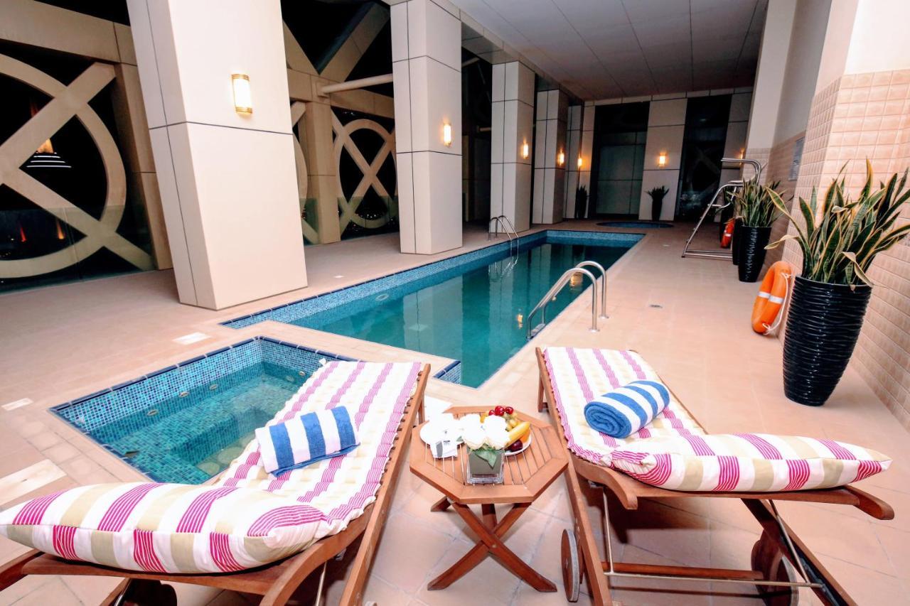 דובאי Grand Mercure Hotel מראה חיצוני תמונה