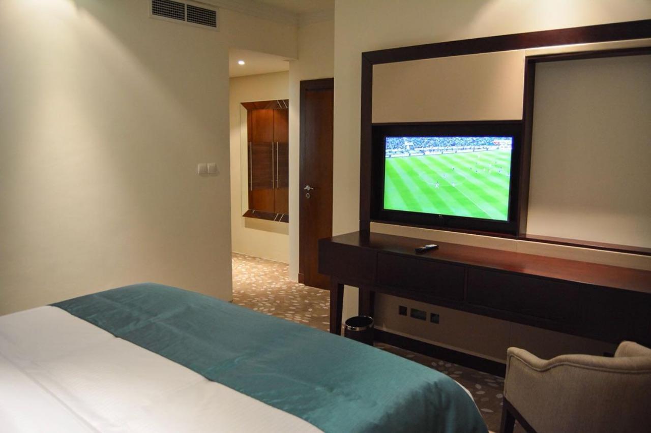 דובאי Grand Mercure Hotel מראה חיצוני תמונה